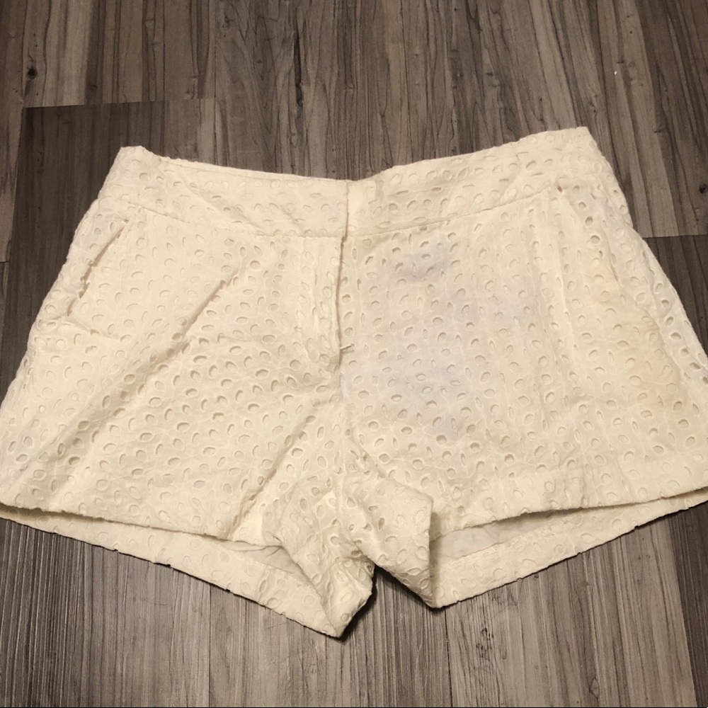 Eyelet shorts